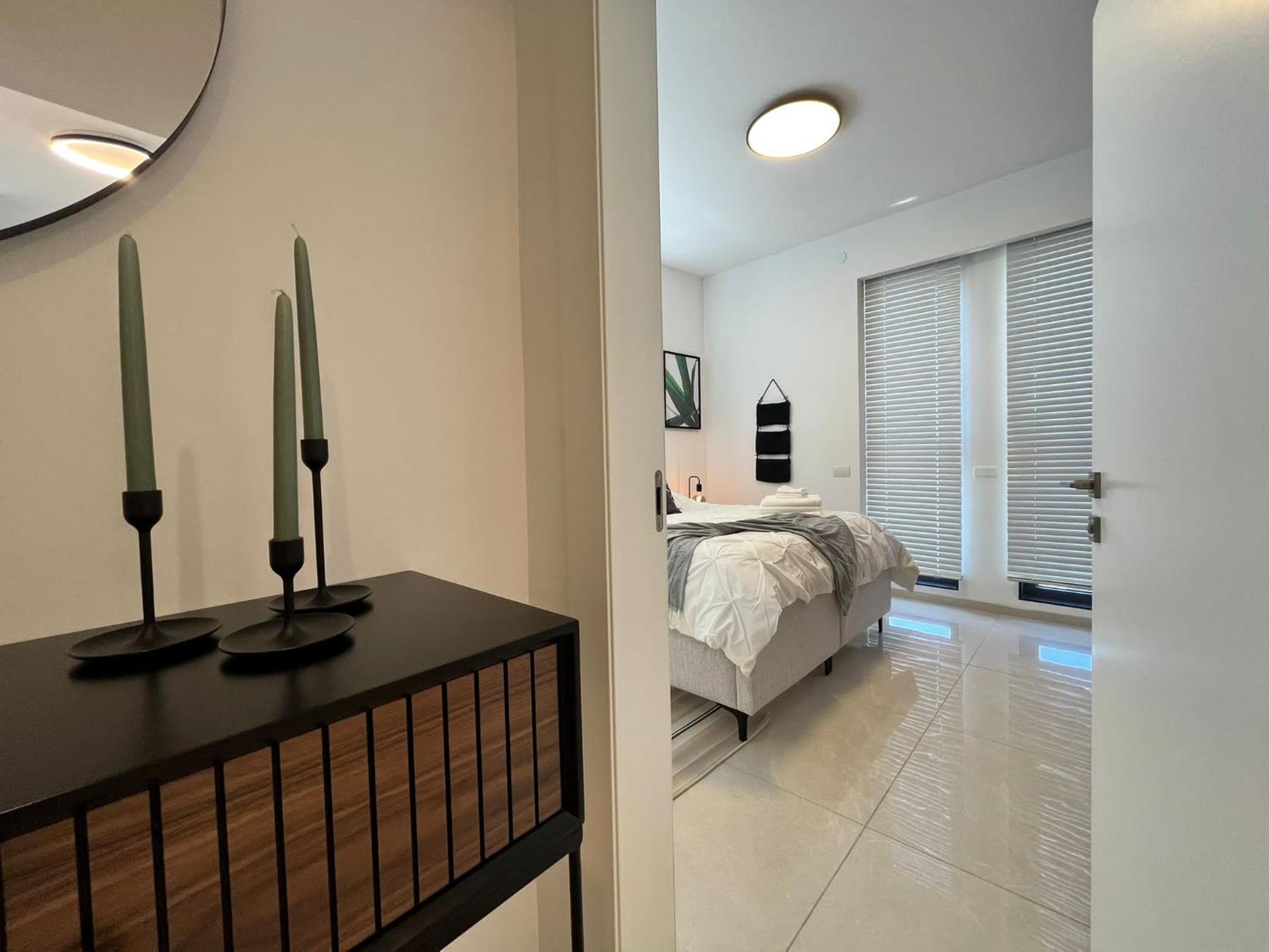 New Luxuries 3 Bedroom Apartment In J Tower Yerusalem Bagian luar foto
