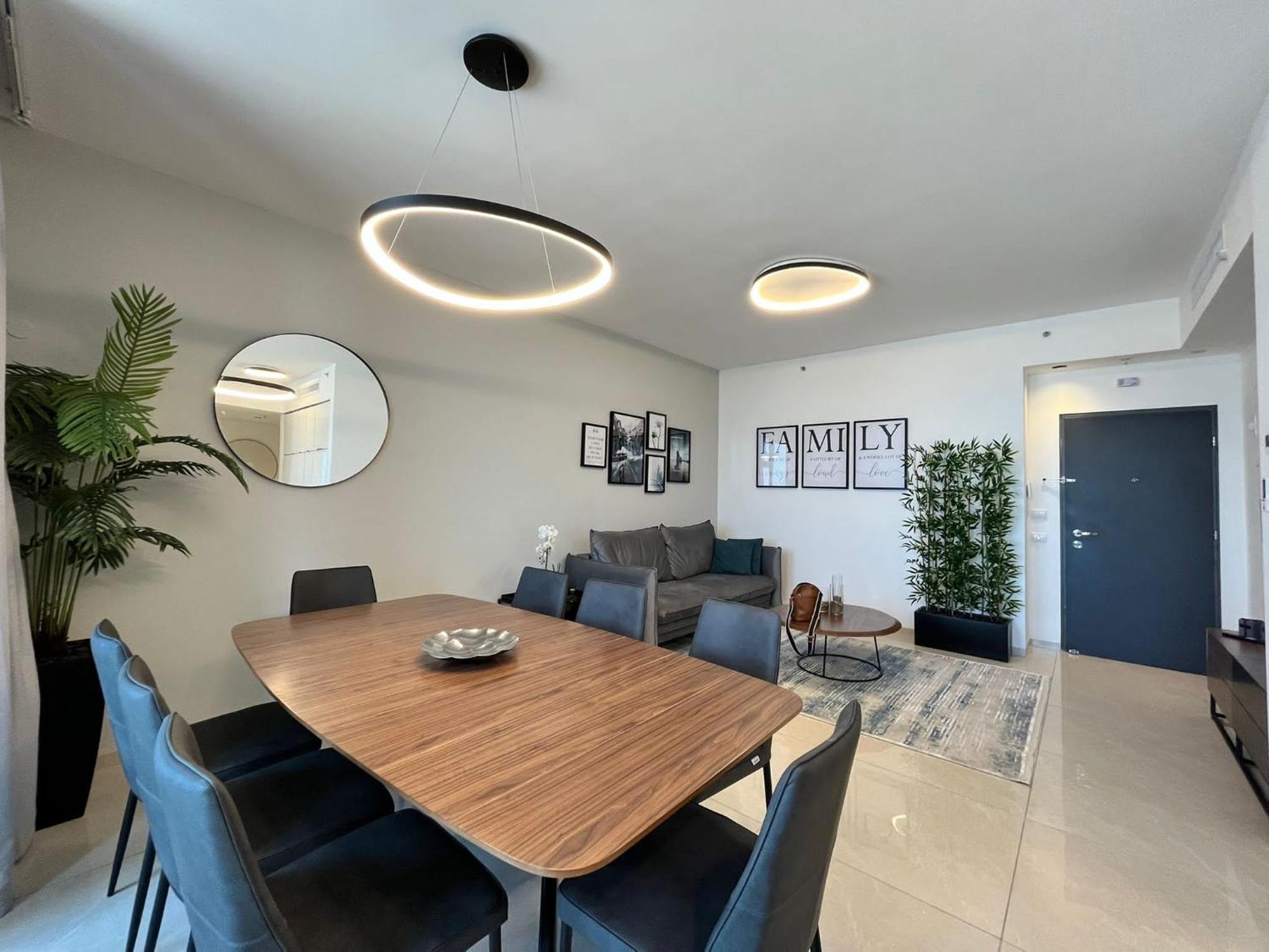 New Luxuries 3 Bedroom Apartment In J Tower Yerusalem Bagian luar foto