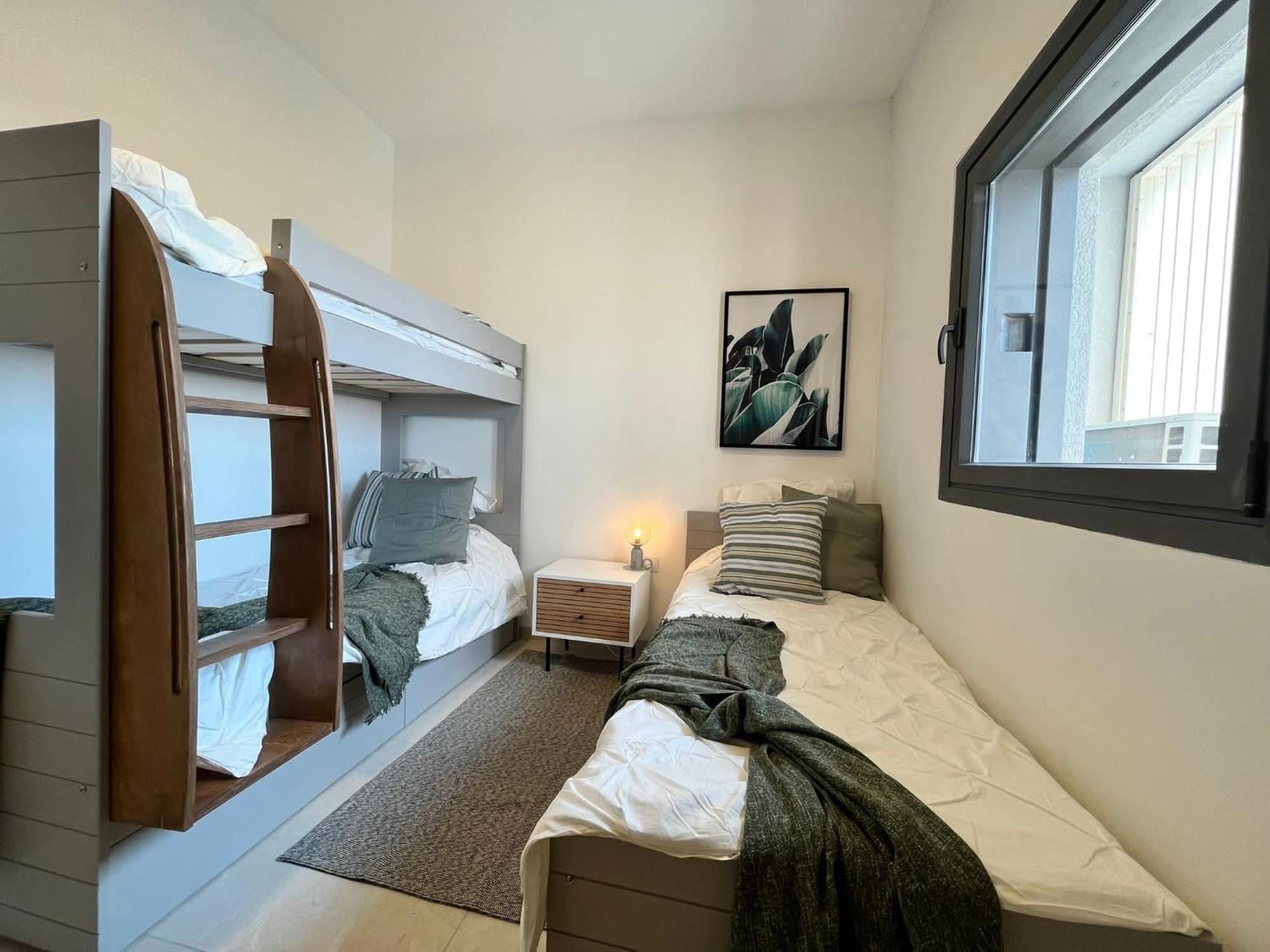New Luxuries 3 Bedroom Apartment In J Tower Yerusalem Bagian luar foto